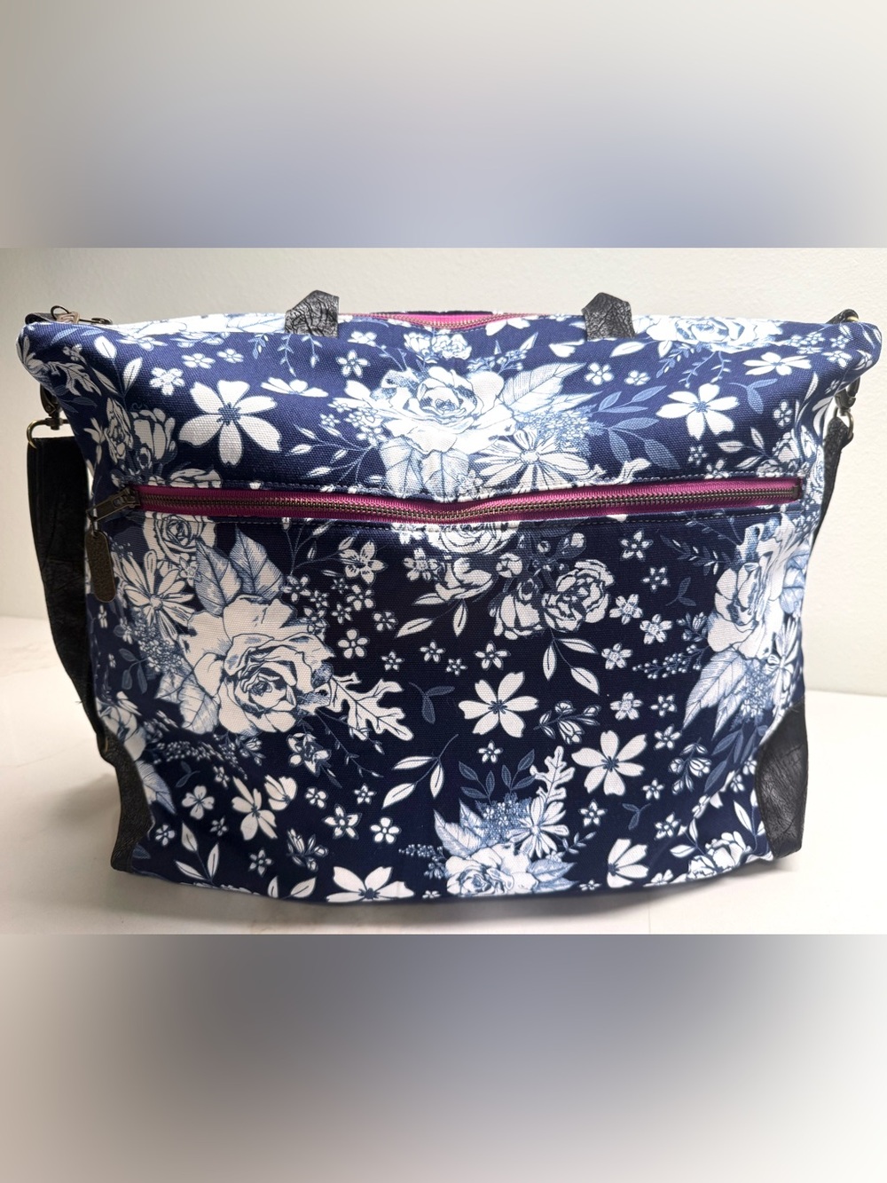 Rebekah Scott Elizabeth Weekender Nightingale Floral Bag - Picture 3 of 8